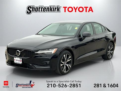 Used 2024 Volvo S60 B5 Core image 1
