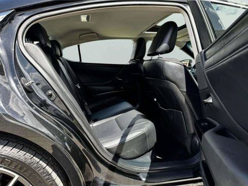 Used 2022 Lexus ES 250 w/ Premium Package AWD/4WD image 39