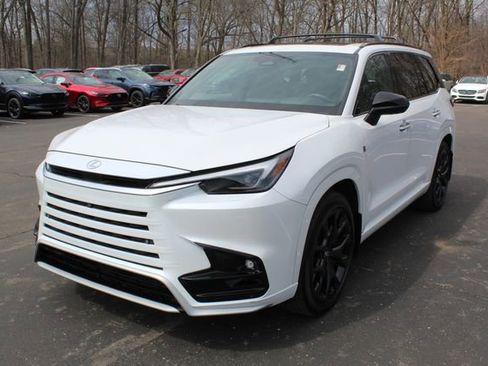 Used 2024 Lexus TX 500h AWD w/ Technology Package image 9