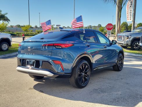 Used 2025 Buick Envista Sport Touring w/ Convenience II Package image 5