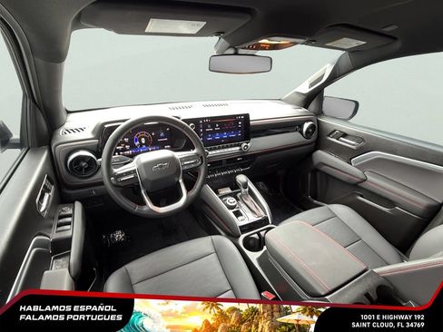 Used 2024 Chevrolet Colorado Z71 w/ Z71 Convenience Package 2 AWD/4WD image 25