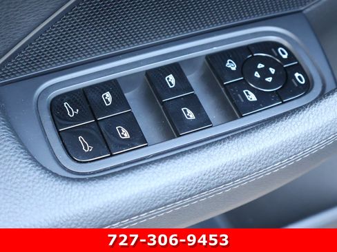 Used 2018 Porsche Panamera 4 AWD/4WD image 15