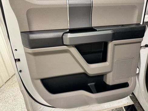 Used 2015 Ford F150 XLT w/ Equipment Group 302A Luxury image 16