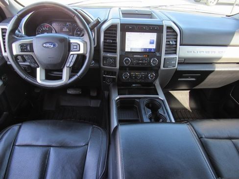 Used 2020 Ford F250 Lariat image 11