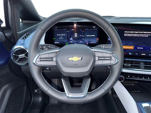 New 2026 Chevrolet Equinox EV LT image 12