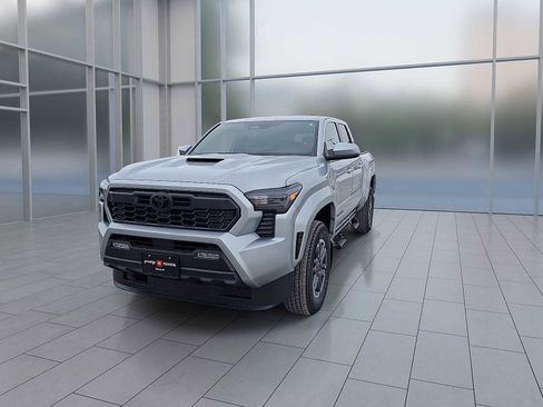 New 2026 Toyota Tacoma TRD Sport image 4