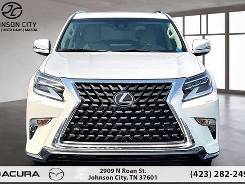 Used 2023 Lexus GX 460 Premium w/ Accessory Package AWD/4WD image 3