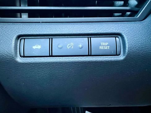 Used 2022 Nissan Altima 2.5 SV image 31