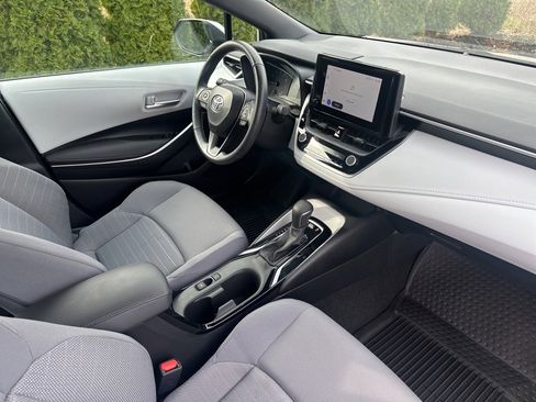 Certified 2024 Toyota Corolla SE image 29