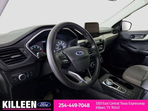 Used 2022 Ford Escape SE w/ Convenience Package FWD image 11
