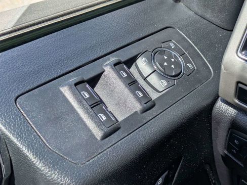 Used 2018 Ford F150 Lariat w/ Equipment Group 502A Luxury image 26