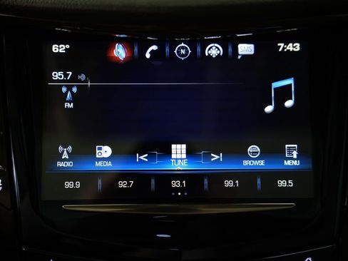 Used 2018 Cadillac Escalade Premium Luxury image 19