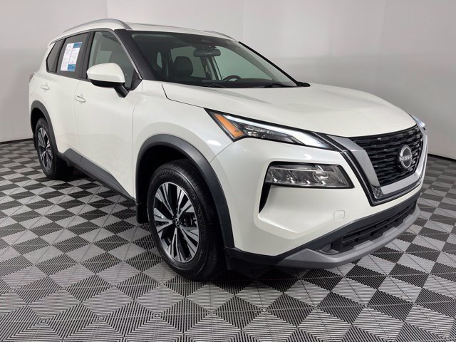 Used 2023 Nissan Rogue SV w/ SV Premium B Package FWD image 3