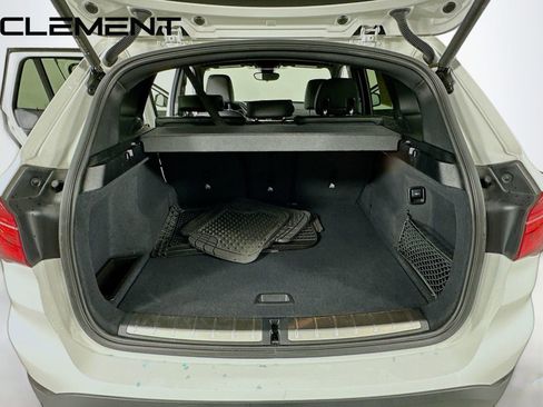 Used 2020 BMW X1 xDrive28i image 11