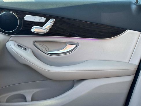 Used 2022 Mercedes-Benz GLC 300 image 25