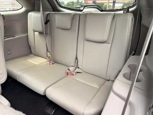 Used 2019 Toyota Highlander XLE AWD/4WD image 11