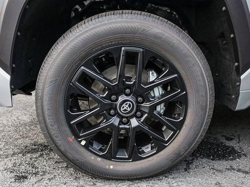 New 2026 Toyota Tundra SR5 image 12