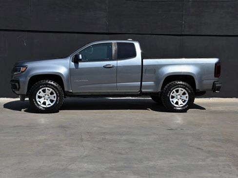 Used 2022 Chevrolet Colorado LT w/ Fleet Safety Package image 9