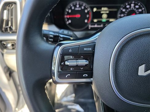 Used 2022 Kia Sorento X-Line EX image 21