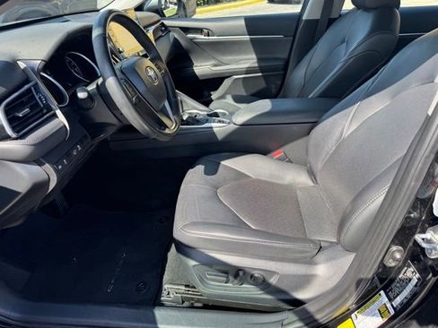 Used 2023 Toyota Camry XLE FWD image 19