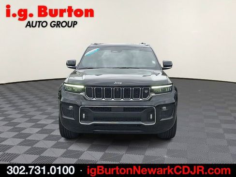 Used 2022 Jeep Grand Cherokee Overland w/ Adv Protech Group III AWD/4WD image 2