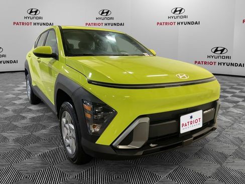New 2026 Hyundai Kona SE image 1