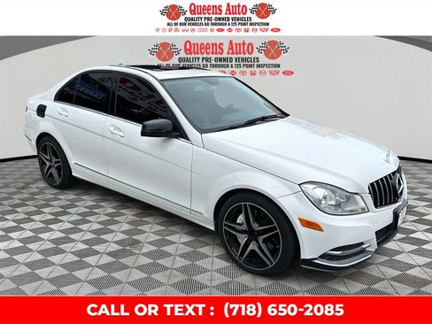 Used 2014 Mercedes-Benz C 300 4MATIC Sedan image 9