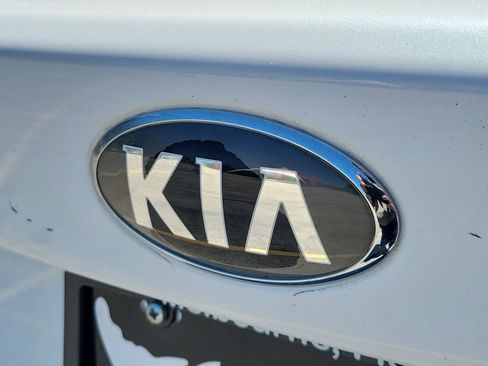 Used 2019 Kia Optima LX FWD image 6
