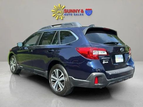 Used 2018 Subaru Outback 3.6R Limited AWD/4WD image 6