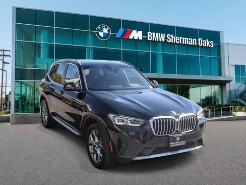 Used 2024 BMW X3 sDrive30i RWD image 3