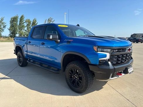 Used 2023 Chevrolet Silverado 1500 ZR2 w/ Technology Package AWD/4WD image 42