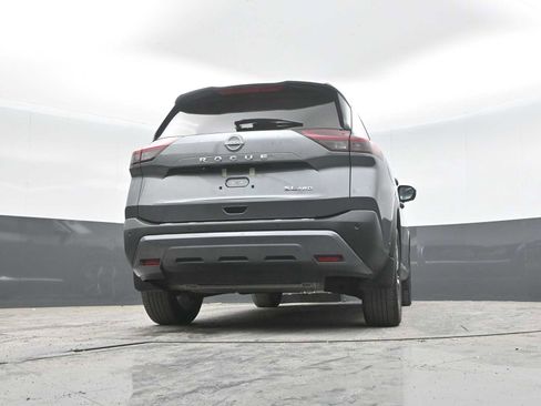 Used 2023 Nissan Rogue SL AWD/4WD image 38