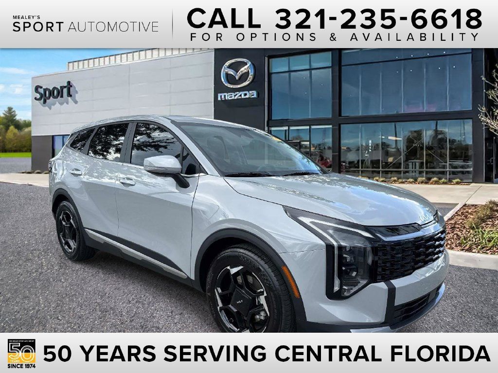 Used 2026 Kia Sportage EX FWD image 1