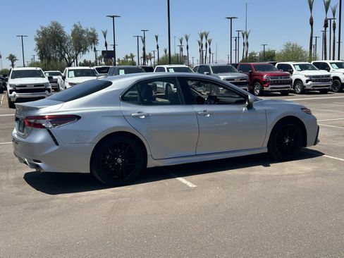Used 2024 Toyota Camry XSE FWD image 5