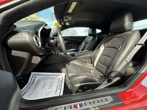 Used 2017 Chevrolet Camaro SS image 11