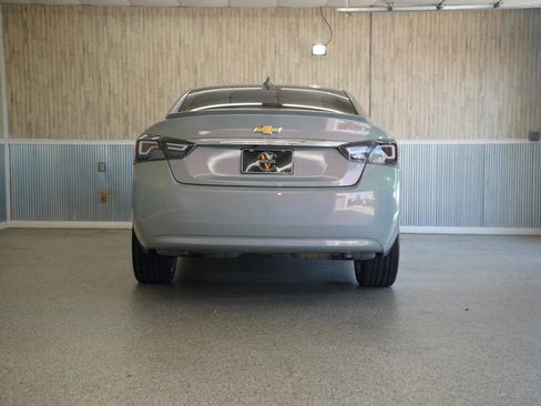 Used 2017 Chevrolet Impala LT w/ Leather Package FWD image 9