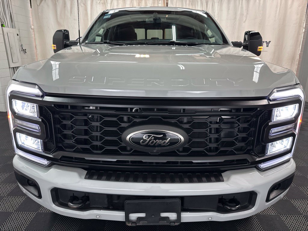 Used 2025 Ford F250 Lariat w/ Lariat Ultimate Package AWD/4WD image 3