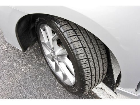 Used 2013 Nissan Sentra SR w/ Driver Pkg image 34