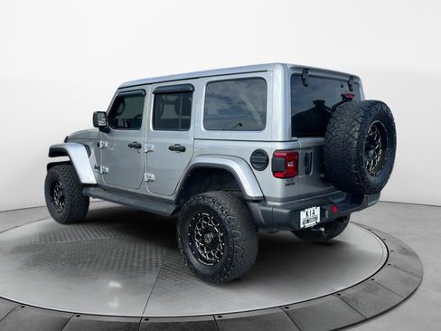 Used 2021 Jeep Wrangler Unlimited Sahara AWD/4WD image 5