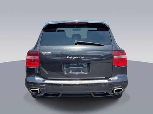 Used 2010 Porsche Cayenne AWD/4WD image 2