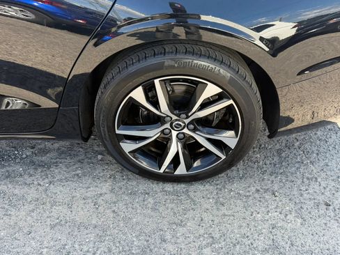 Used 2023 Volvo S60 B5 Plus AWD/4WD image 8
