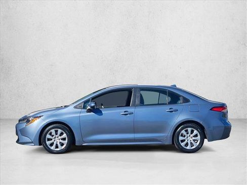 Used 2020 Toyota Corolla LE image 8