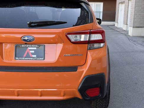 Used 2019 Subaru Crosstrek 2.0i Premium AWD/4WD image 6