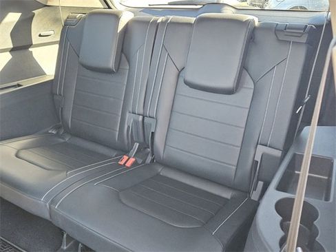 Used 2021 Volkswagen Atlas SEL Premium image 9