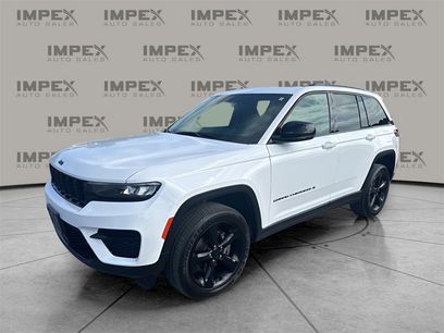 Used 2023 Jeep Grand Cherokee Altitude
