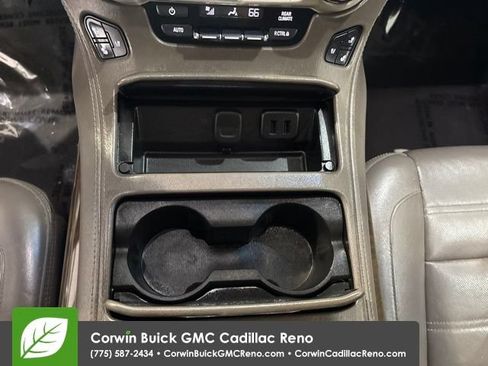 Used 2018 GMC Yukon XL Denali w/ Denali Ultimate Package AWD/4WD image 31