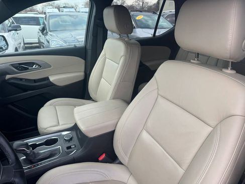 Used 2023 Chevrolet Traverse LT w/ LPO, Floor Liner Package image 17