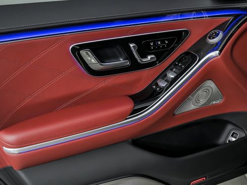 Used 2024 Mercedes-Benz S 63 AMG S image 18