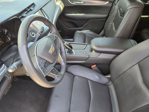 Used 2017 Cadillac XT5 Premium Luxury image 17