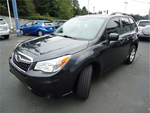 Used 2015 Subaru Forester 2.5i Premium w/ All-Weather Package image 2